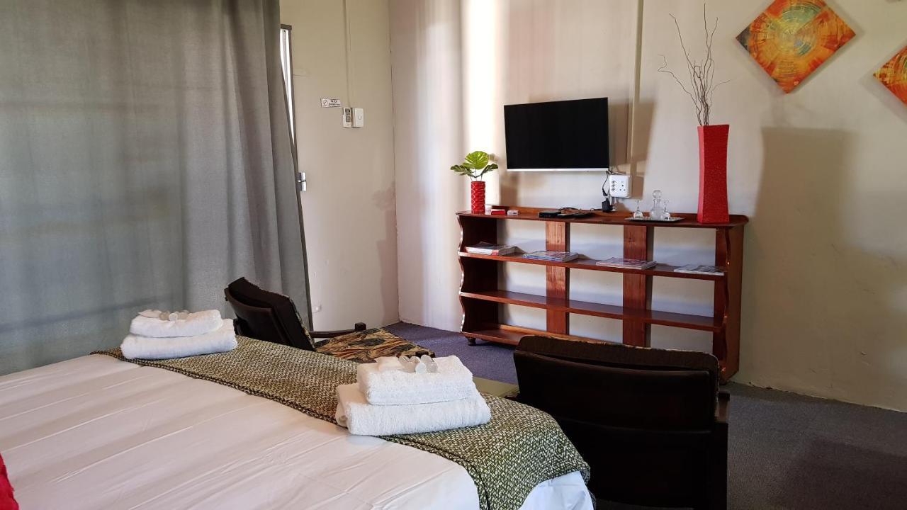 Rustique Paris Guest House Парейс Экстерьер фото